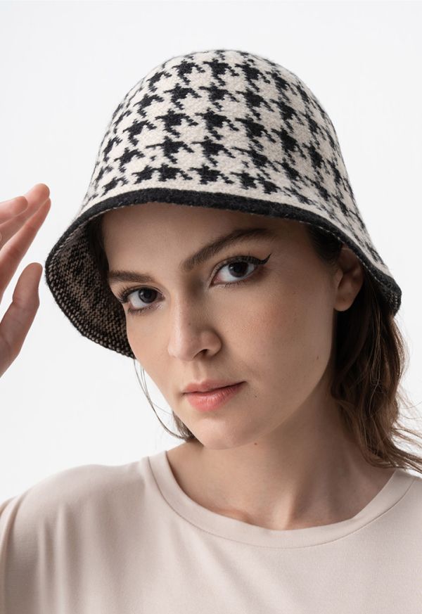 Houndstooth store bucket hat