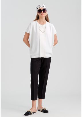 Solid Trouser With Pleats At Waist