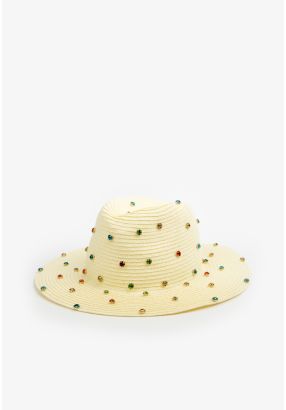 قبعة قش مزينة بالأحجار الكريمة