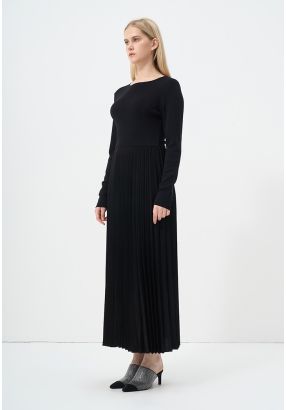 Pleated Solid Long Sleeve Dress