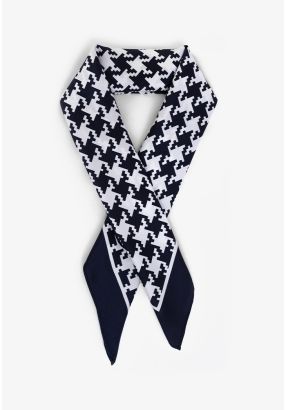 Houndstooth Patterned Scarf