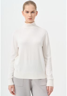 Single Tone High Neck Knitted Top