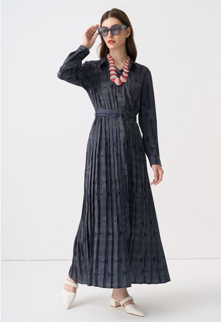 Contrast Printed Pleated Maxi Dress