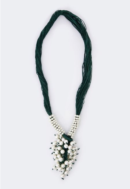 Exotic Faux Pearls Necklace