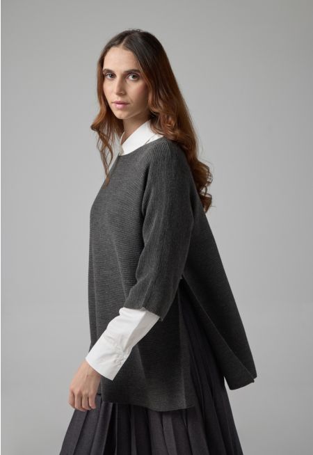 Solid Three Quarter Sleeves Knitted Top