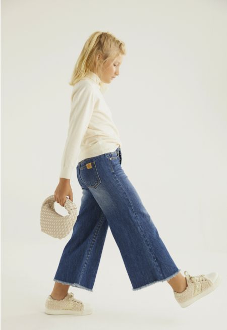 Wide Leg Frayed Jeans